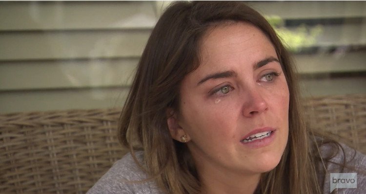 hannah-pearson-crying hannah-pearson-crying