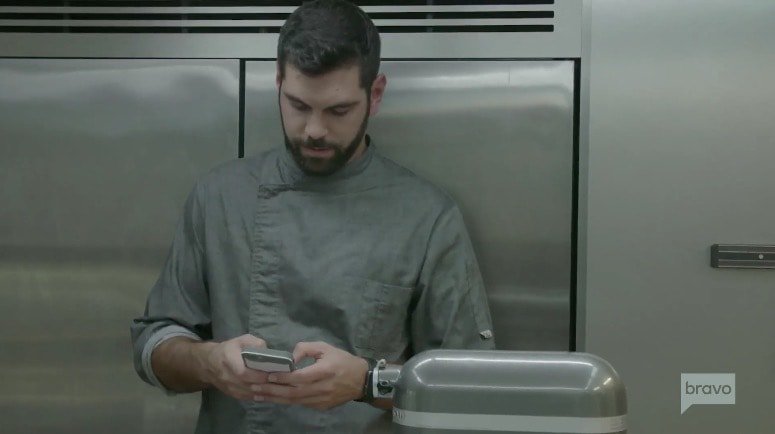 below-deck-Matt-texting-min below-deck-Matt-texting-min