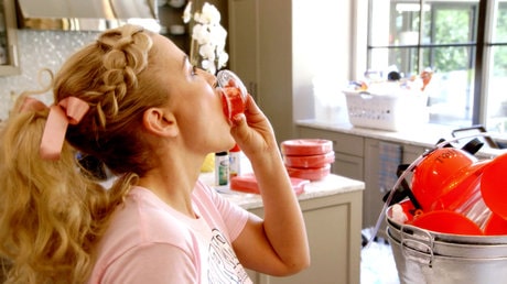 Stephanie Hollman jello shots Stephanie Hollman jello shots