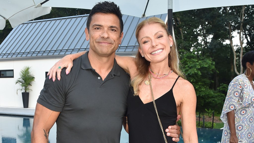 Mark Consuelos Kelly Ripa