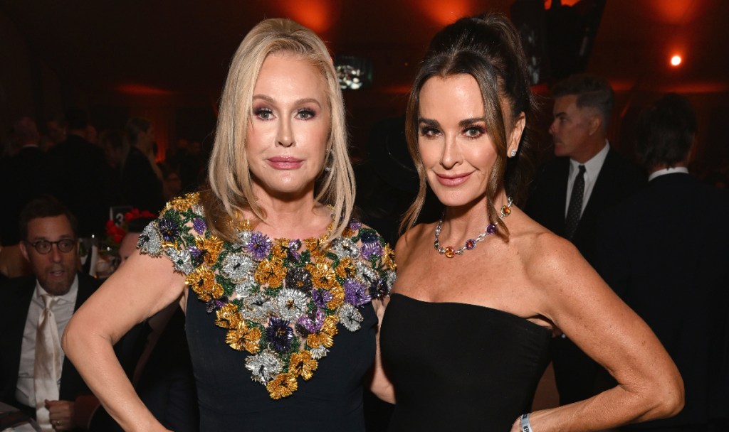 Kathy Hilton post Kyle Richards Mauricio Umansky separated