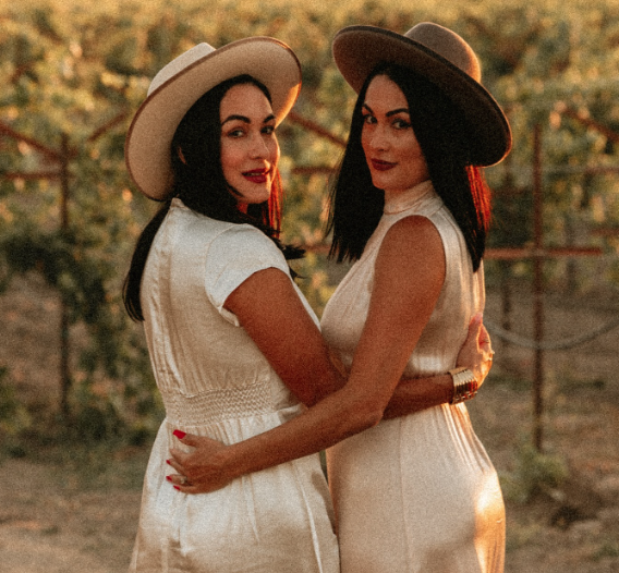 Nikki and Brie Garcia via @bonitabonitawine Instagram.