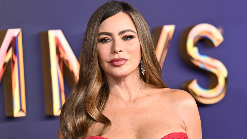 Sofia Vergara bikini photo throwback mob wife aesthetic