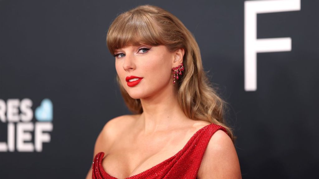 Taylor Swift attends the 67th Annual GRAMMY Awards on February 02, 2025 in Los Angeles, California.