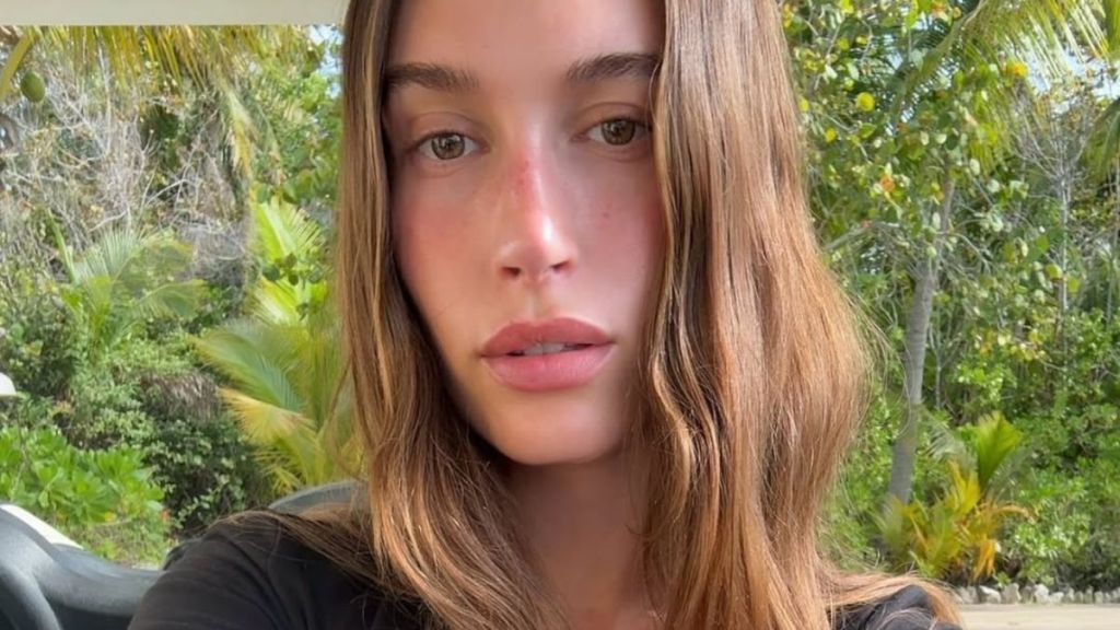 Hailey Bieber Drops 'Therapy' from Photo Caption Amid Justin Bieber Post