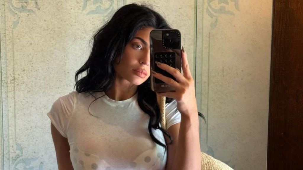 Kylie Jenner's photos from Tuscany scream summer-perfection